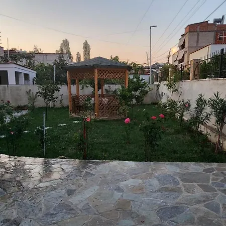 Σπίτι διακοπών Eni Τίρανα